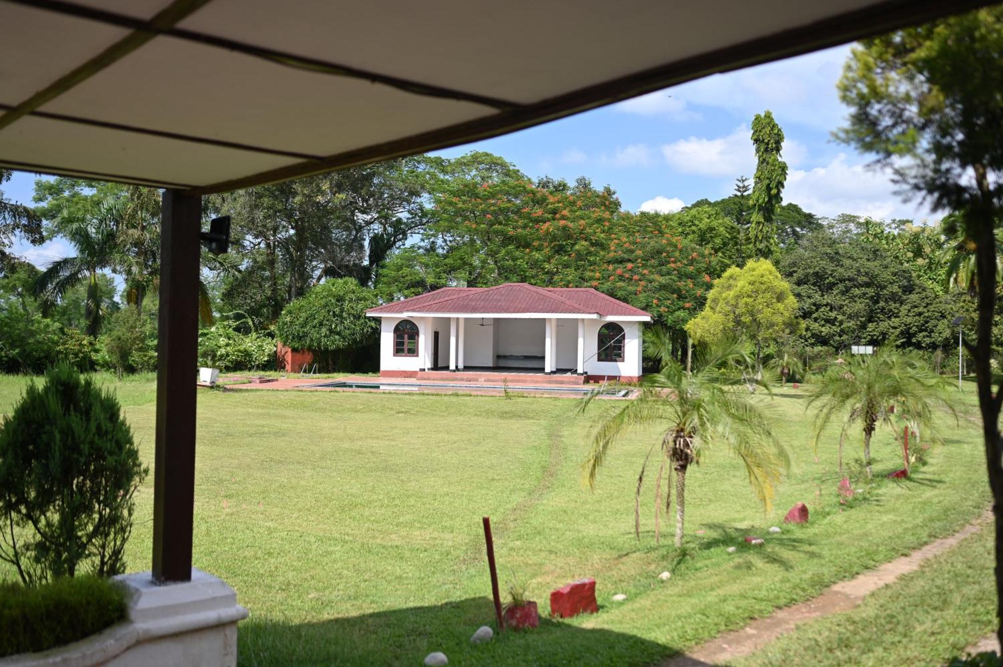 Banyan Grove Hotel Jorhat Exterior photo